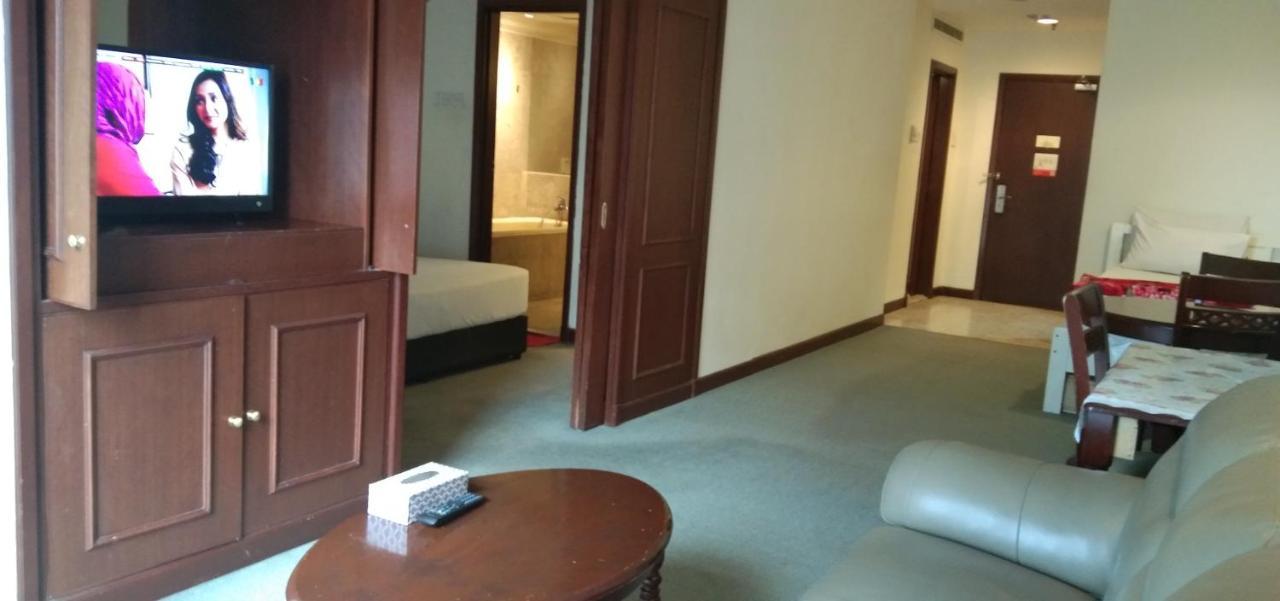 Victory Apartment Berjaya Times Square Kl Куала-Лумпур Екстер'єр фото