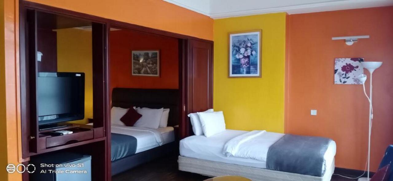 Victory Apartment Berjaya Times Square Kl Куала-Лумпур Екстер'єр фото
