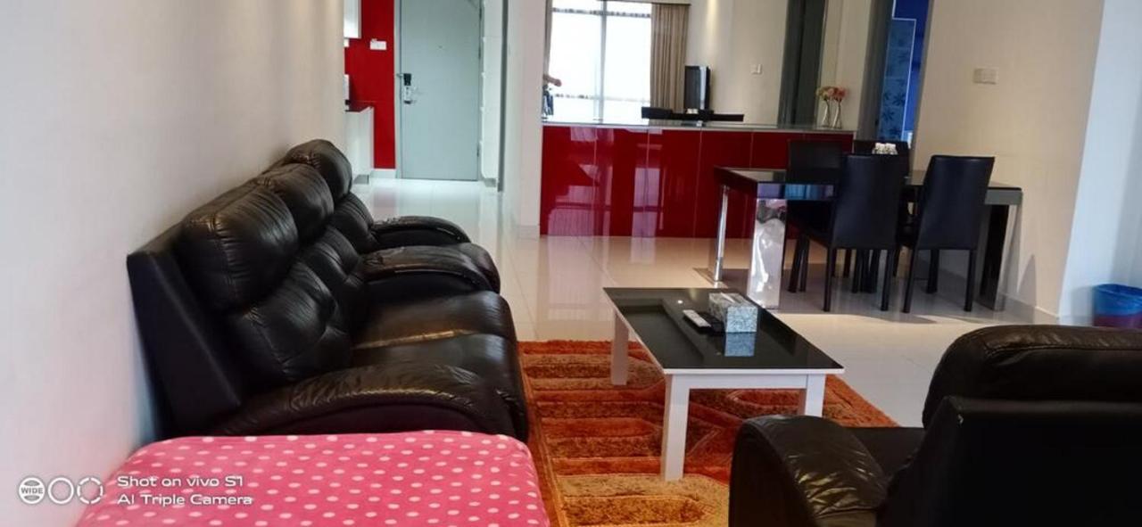 Victory Apartment Berjaya Times Square Kl Куала-Лумпур Екстер'єр фото
